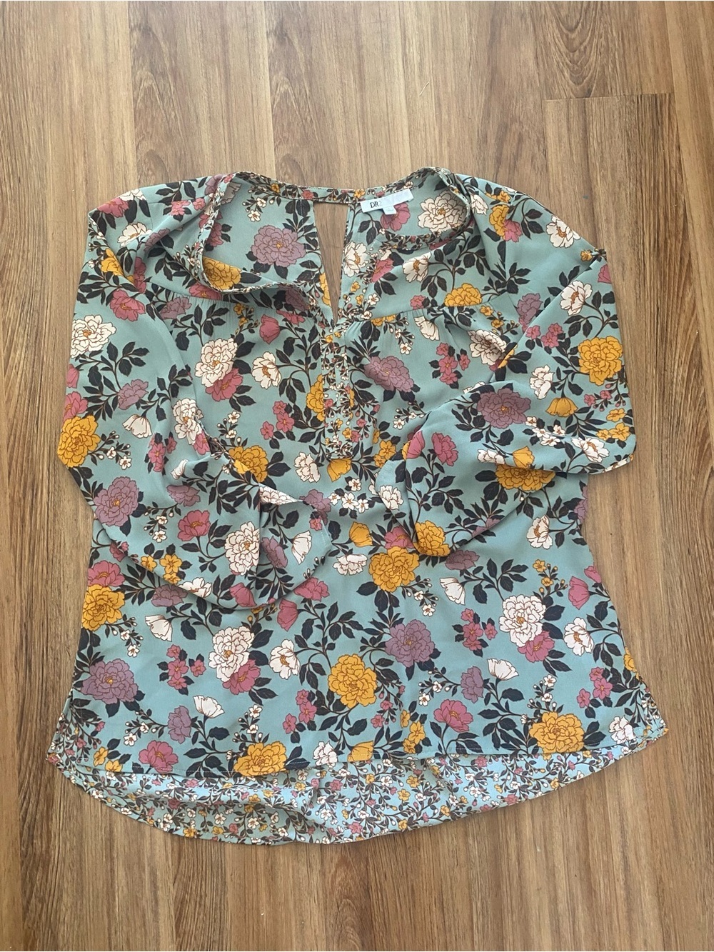 DR2 Teal Floral Button-Trim Keyhole Blouse